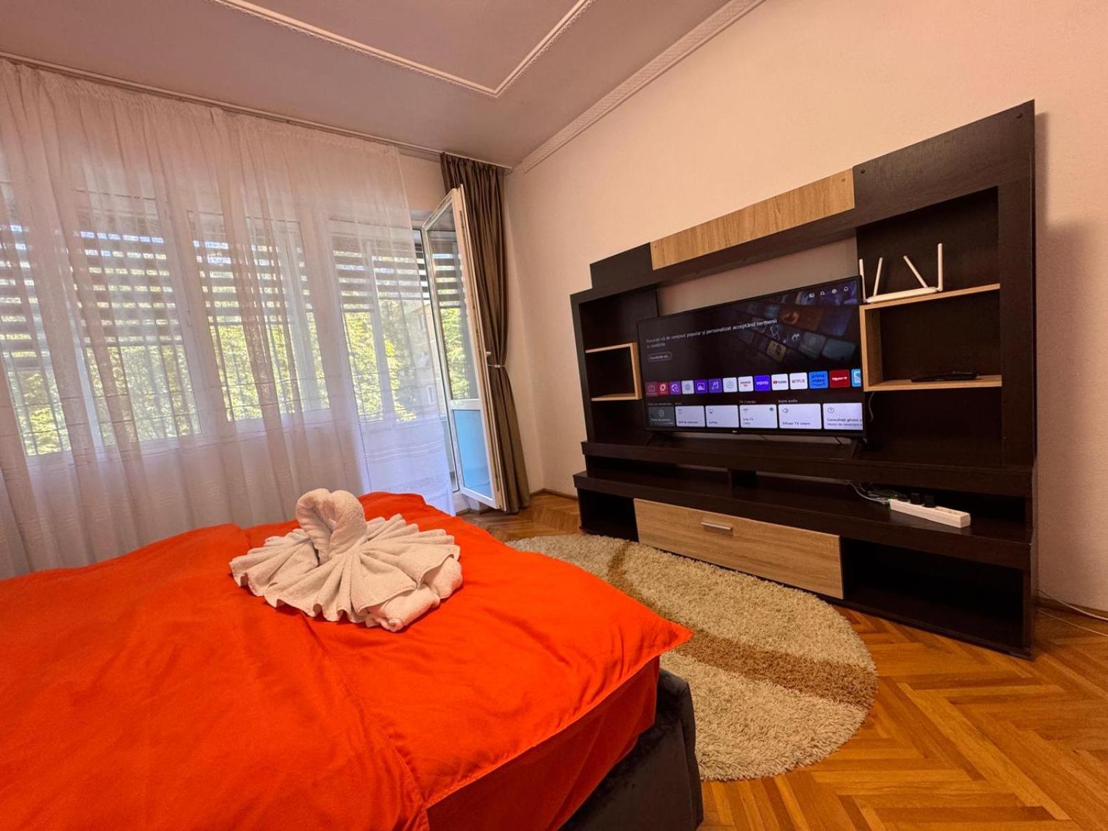 Linen Tree Apartment Herkulesfürdő Kültér fotó